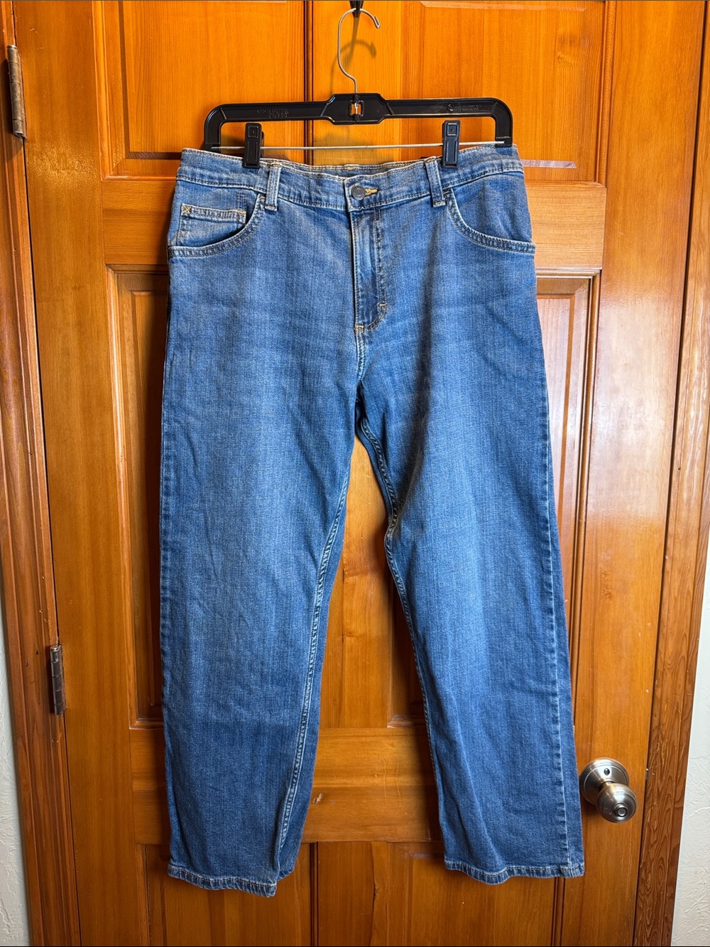 Wrangler Boy’s Classic Straight Stretch Blue Denim Jeans Mid Wash Size 16 Husky